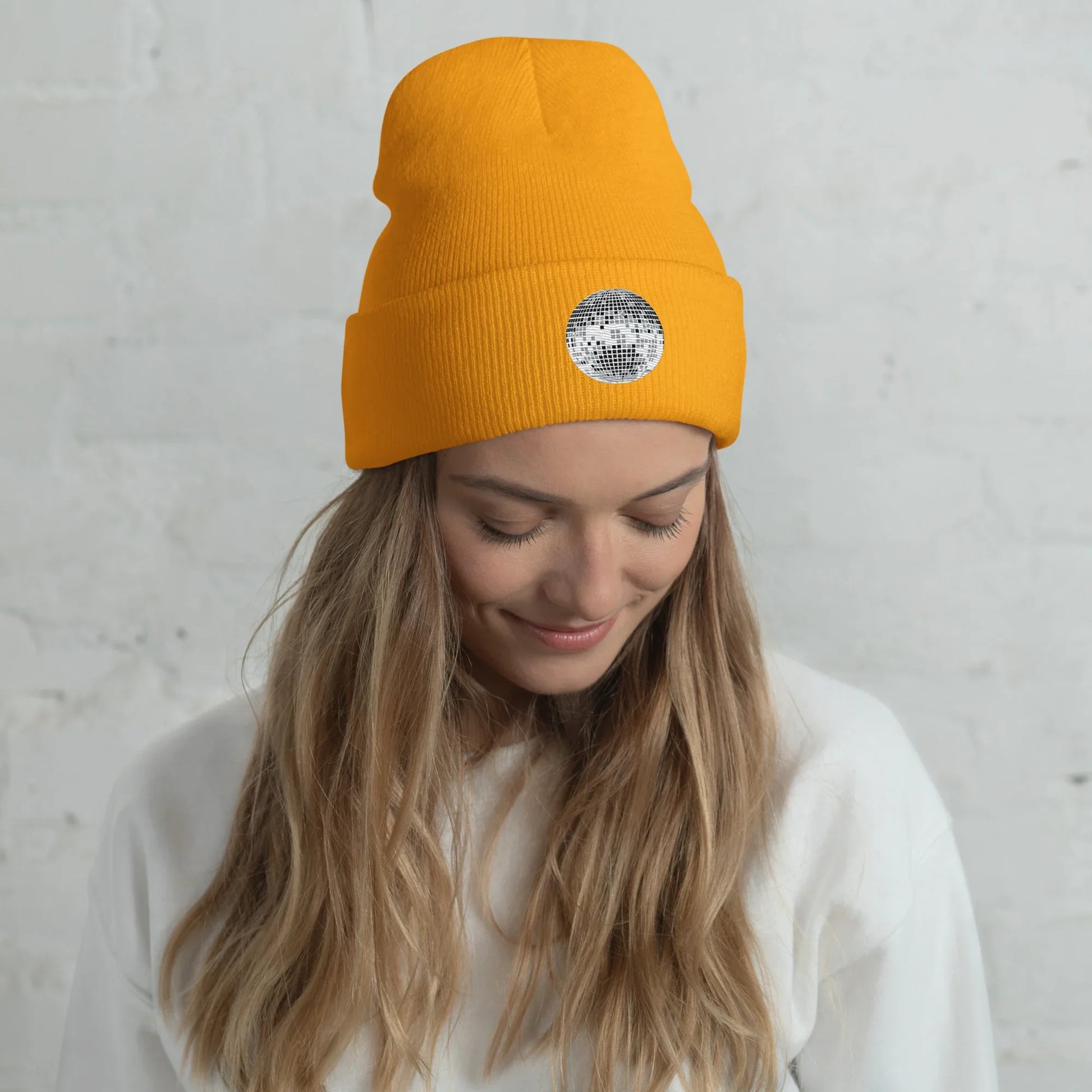 discoball | cuffed toque - f u n k + f i n a