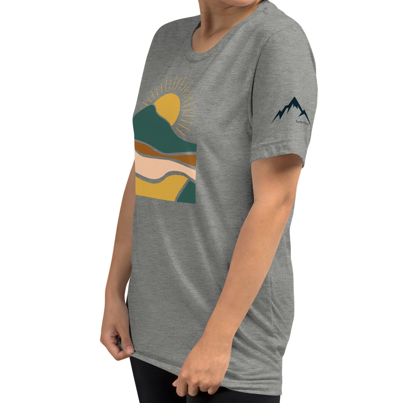earthy sunrise | fitted tee