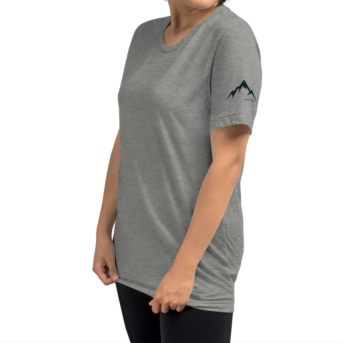 camp back | fitted tee