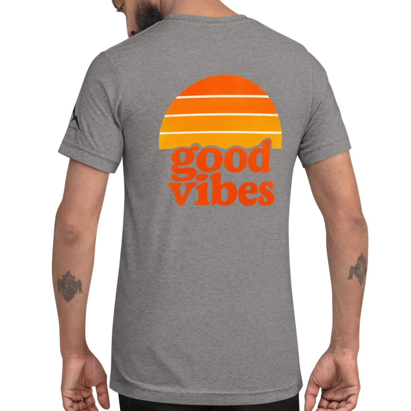 good vibes back | fitted tee