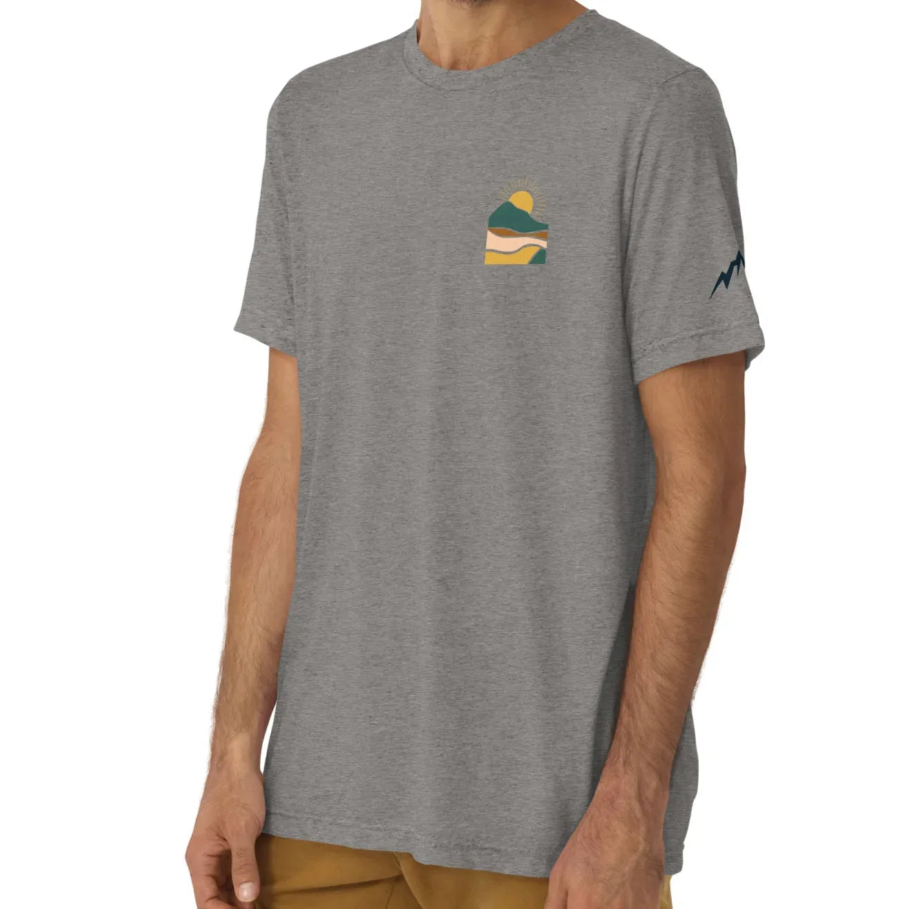 earthy sunrise back | fitted tee