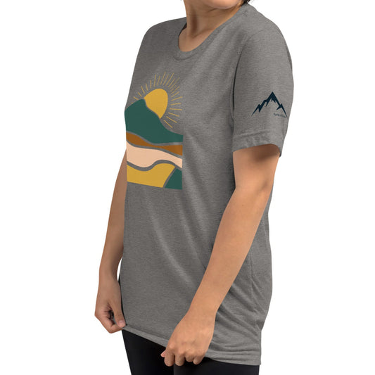 earthy sunrise | fitted tee