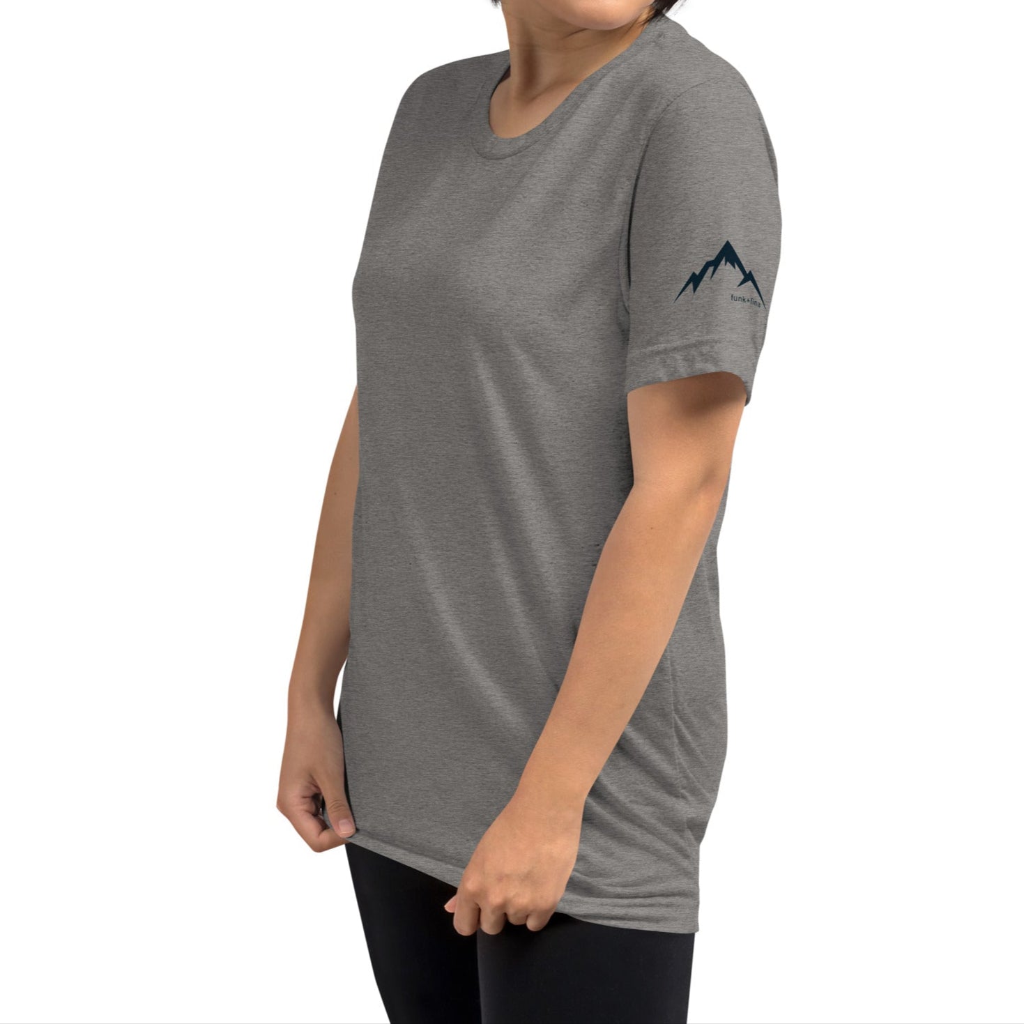 camp back | fitted tee