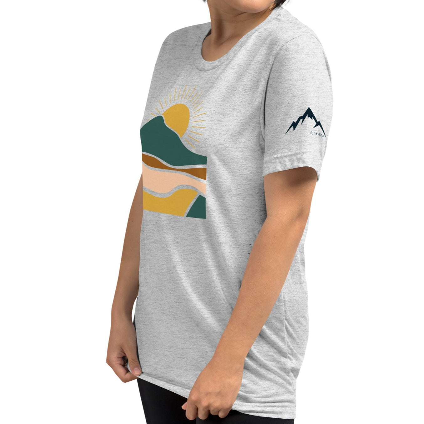 earthy sunrise | fitted tee